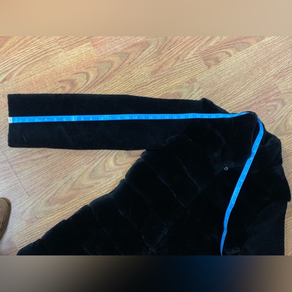 Blue Duck Fur & Shearling Coat - Picture 7 of 13